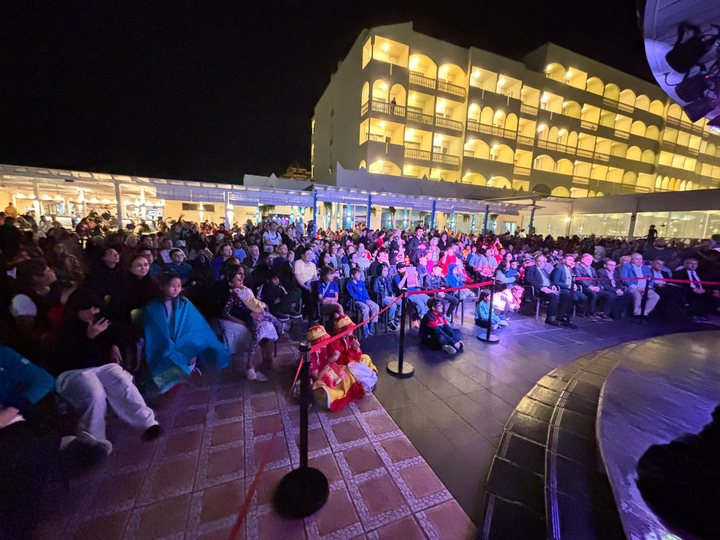 Players, families and guests at the closing ceremony, Evenia Zoraida Resort (Roquetas de Mar).