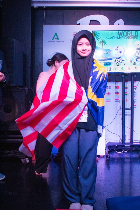 Medallist at the prize-giving ceremony of the FIDE World U7–U17 Championships 2026.