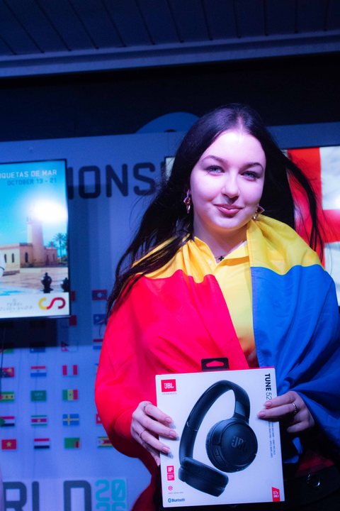 Medallist at the prize-giving ceremony of the FIDE World U7–U17 Championships 2026.