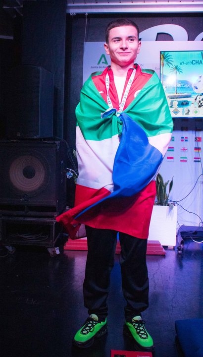 Medallist at the prize-giving ceremony of the FIDE World U7–U17 Championships 2026.