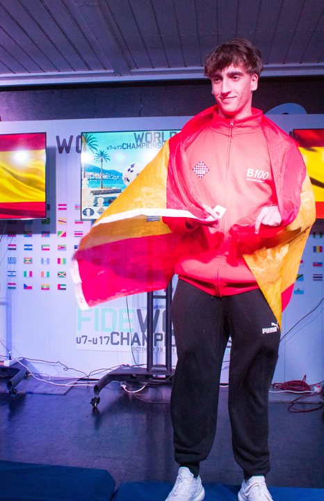Medallist at the prize-giving ceremony of the FIDE World U7–U17 Championships 2026.