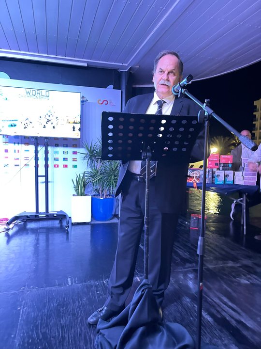 Main Arbiter IA Takis Nikolopoulos at the prize-giving.