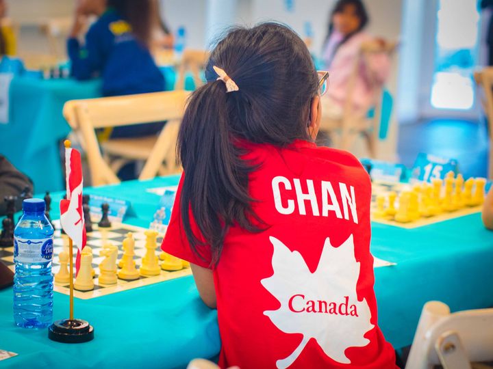 Day 1 (rounds 1–2) of the FIDE World U7–U17 Championships 2026 in Roquetas de Mar.
