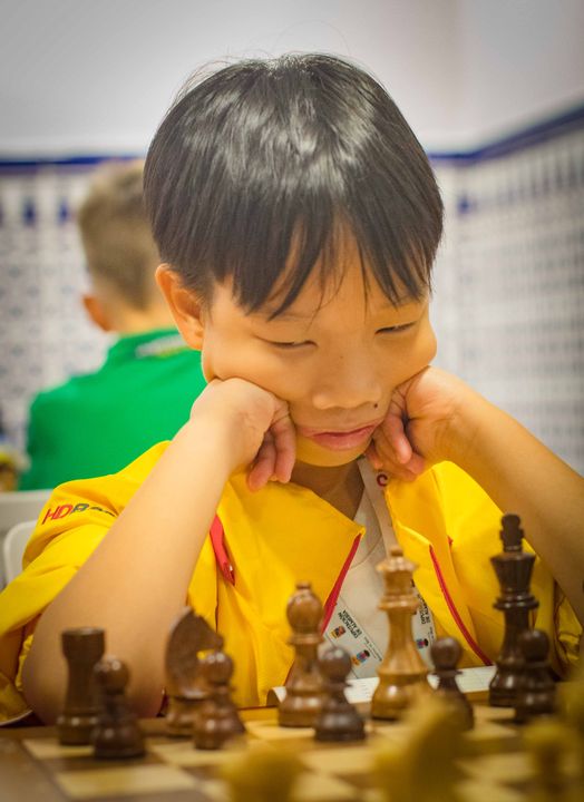 Day 1 (rounds 1–2) of the FIDE World U7–U17 Championships 2026 in Roquetas de Mar.