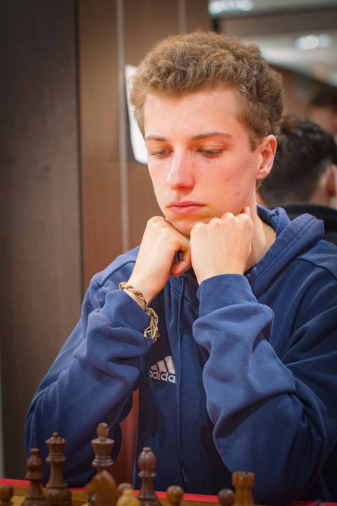 Day 1 (rounds 1–2) of the FIDE World U7–U17 Championships 2026 in Roquetas de Mar.