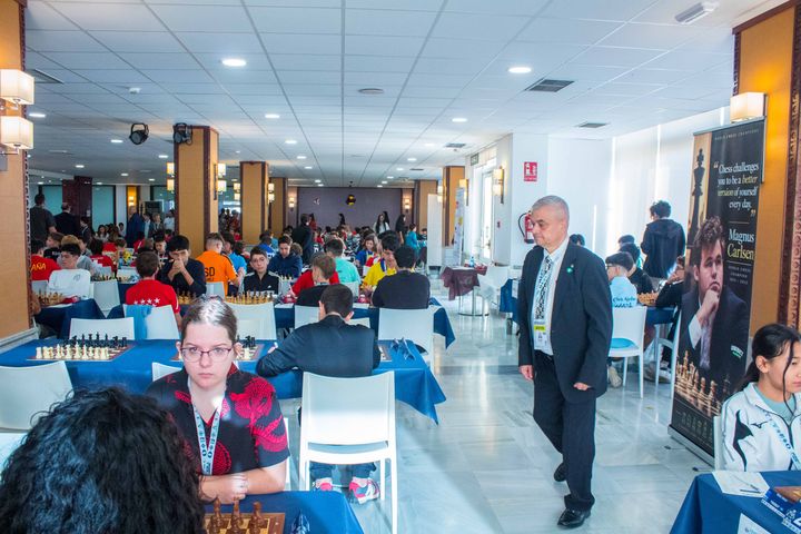 Day 2 (rounds 3–4) of the FIDE World U7–U17 Championships 2026 in Roquetas de Mar.