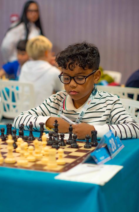 Jornada 3 (rondas 5–6) del Mundial FIDE Sub-7 a Sub-17 2026 en Roquetas de Mar.