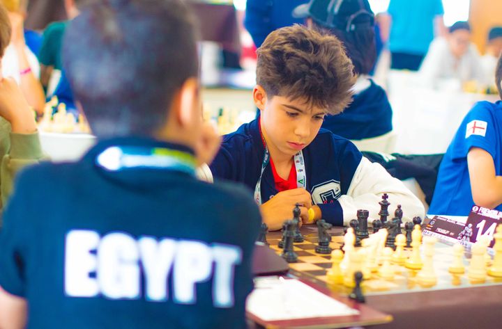 Jornada 3 (rondas 5–6) del Mundial FIDE Sub-7 a Sub-17 2026 en Roquetas de Mar.