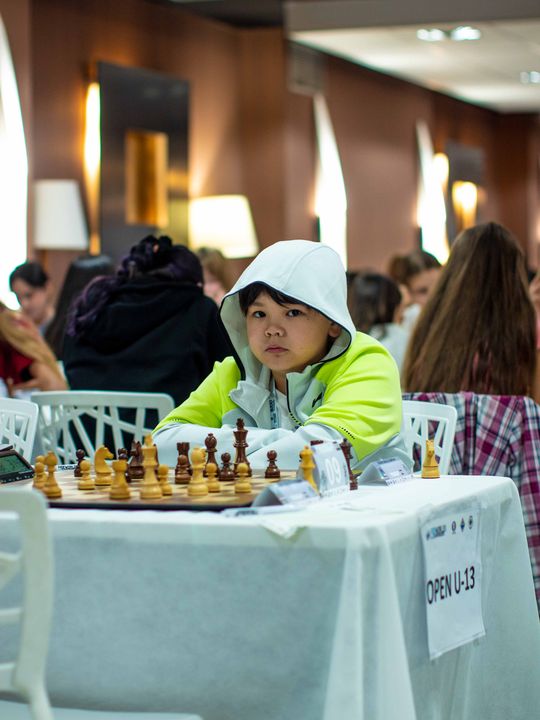 Jornada 3 (rondas 5–6) del Mundial FIDE Sub-7 a Sub-17 2026 en Roquetas de Mar.