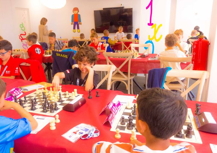Day 4 (rounds 7–8) of the FIDE World U7–U17 Championships 2026 in Roquetas de Mar.