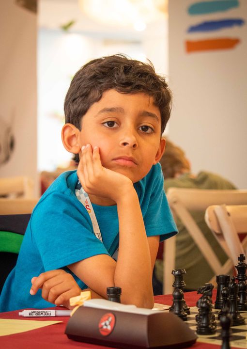 Day 4 (rounds 7–8) of the FIDE World U7–U17 Championships 2026 in Roquetas de Mar.