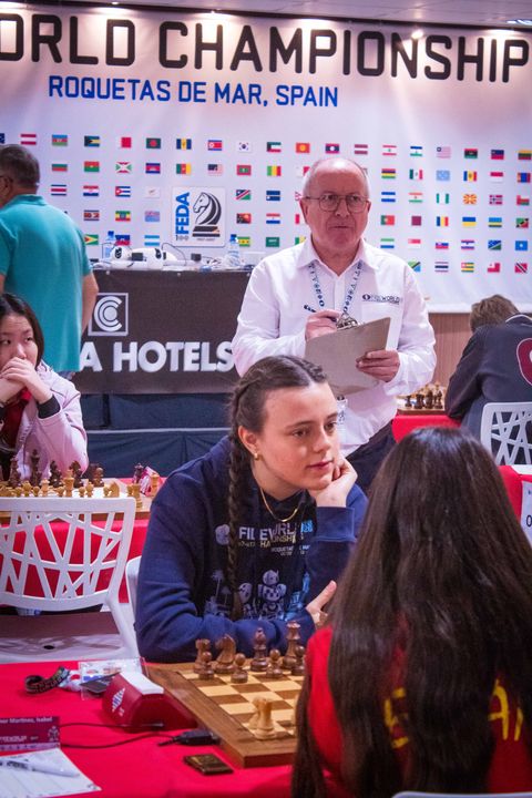 Jornada 5 (ronda 9) del Mundial FIDE Sub-7 a Sub-17 2026 en Roquetas de Mar.