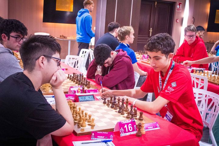 Jornada 5 (ronda 9) del Mundial FIDE Sub-7 a Sub-17 2026 en Roquetas de Mar.