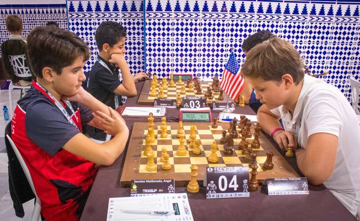 Jornada 5 (ronda 9) del Mundial FIDE Sub-7 a Sub-17 2026 en Roquetas de Mar.