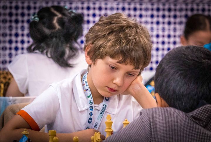 Jornada 5 (ronda 9) del Mundial FIDE Sub-7 a Sub-17 2026 en Roquetas de Mar.