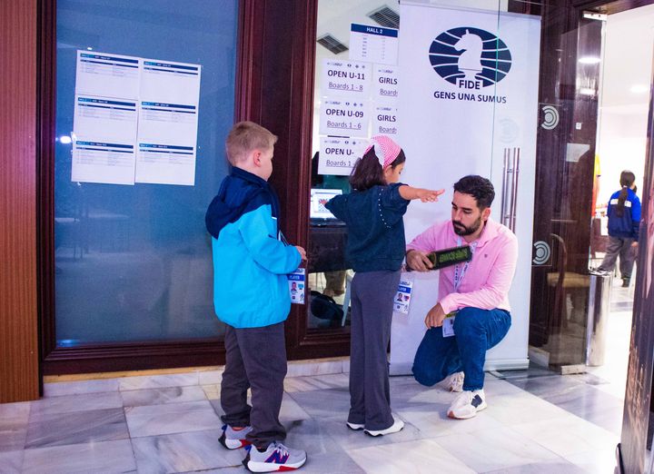 Day 6 (rounds 10–11) of the FIDE World U7–U17 Championships 2026 in Roquetas de Mar.