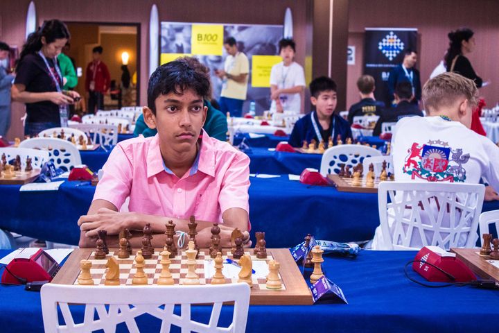 Day 6 (rounds 10–11) of the FIDE World U7–U17 Championships 2026 in Roquetas de Mar.