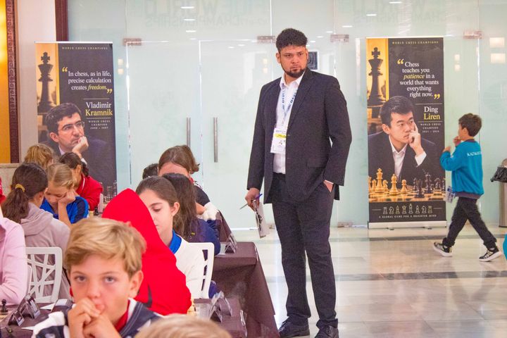Day 6 (rounds 10–11) of the FIDE World U7–U17 Championships 2026 in Roquetas de Mar.